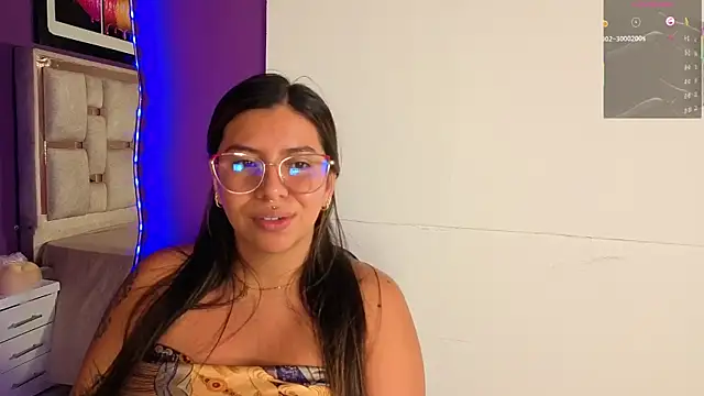 Snapshot of emilyy_cooperr chatting on 06.01.26 emilyy cooperr online show from 06.01.26