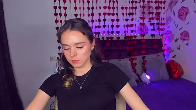 EmelyMason online show from 03.04.26