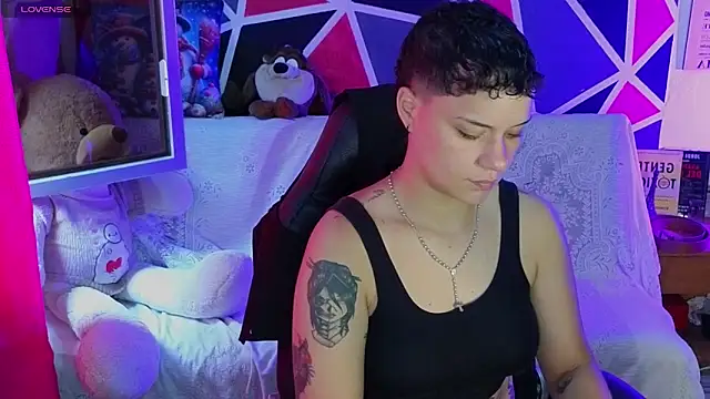 demimoore222 online show from 04.05.26