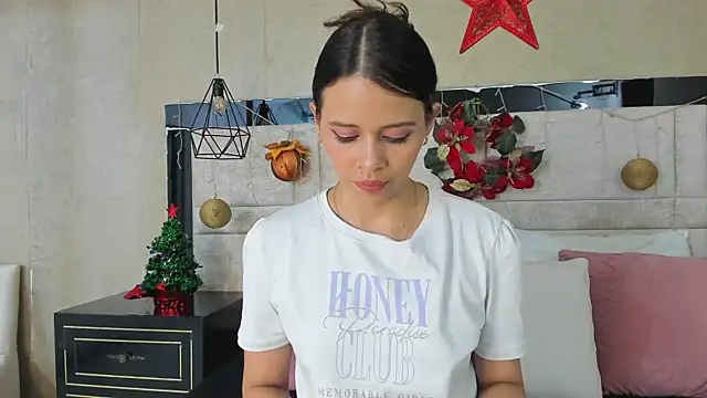 LiliJensen online show from 12.21.25