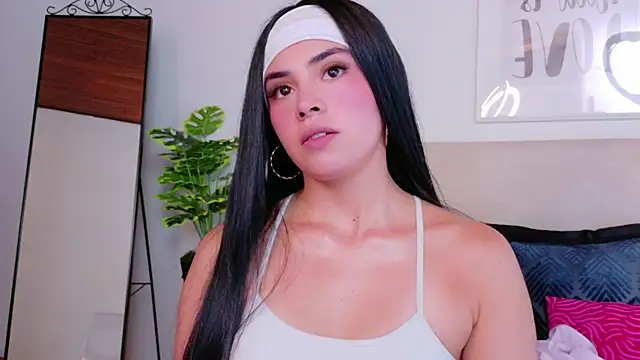 SaritaBratz online show from 10.03.25