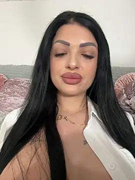 Snapshot of IrisRossie chatting on 05.28.26 IrisRossie online show from 05.28.26
