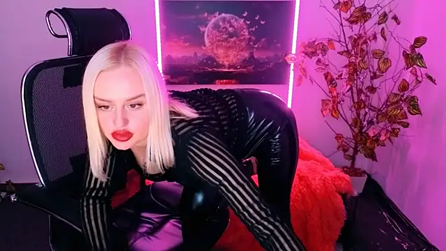 Miss Alice Silver online show from 11.02.25