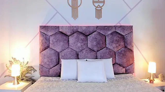 Snapshot of aurora_collinss_ chatting on 02.17.26 aurora collinss online show from 02.17.26