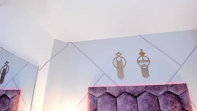 Snapshot of aurora_collinss_ chatting on 02.18.26 aurora collinss online show from 02.18.26