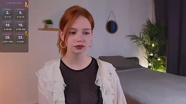 Snapshot of Ckarollina chatting on 10.14.25 Ckarollina online show from 10.14.25