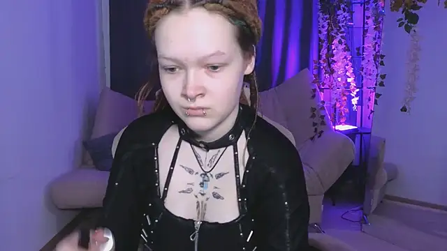 NicoleFlloret online show from 03.05.25