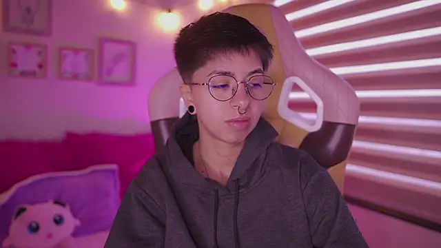 tommy blue online show from 04.17.26