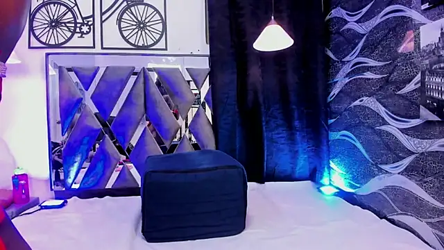 CandyMartinez  online show from 03.28.26