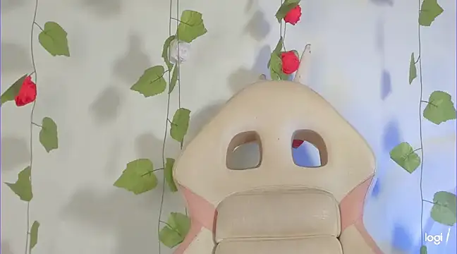 Aprillebony online show from 03.16.25