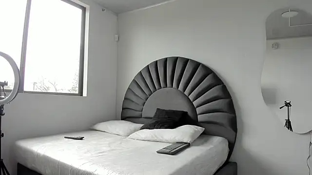 Snapshot of Eithan_Connorr chatting on 11.04.25 Eithan Connorr online show from 11.04.25