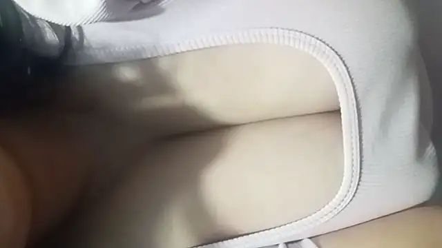 Maferyale online show from 04.15.26