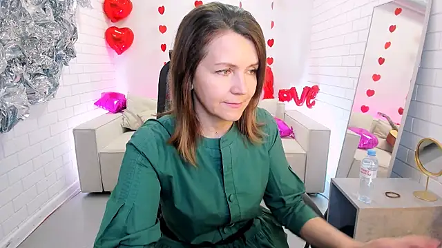 NicoleHitman online show from 03.10.25