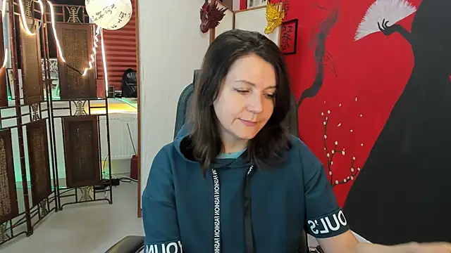 NicoleHitman online show from 03.19.25