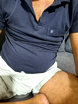 Decant Ruhi143 online show from 10.08.25