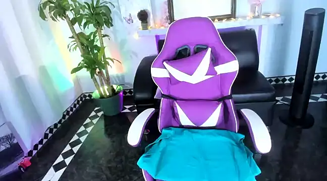 rose honey  online show from 03.18.25