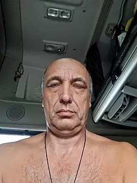 Snapshot of aleksis1313 chatting on 10.06.25 aleksis1313 online show from 10.06.25