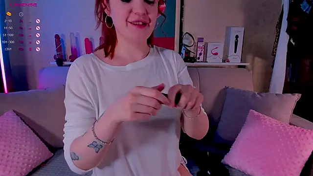 Snapshot of Ashley_Nicks chatting on 02.08.26 Ashley Nicks online show from 02.08.26