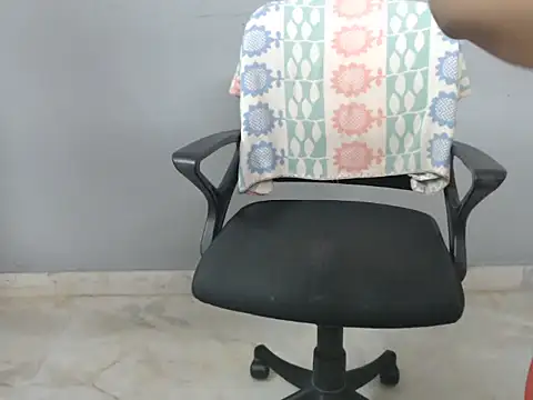 Snapshot of Surjeet_Kaur chatting on 09.16.25 Surjeet Kaur online show from 09.16.25