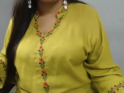 Snapshot of Surjeet_Kaur chatting on 10.29.25 Surjeet Kaur online show from 10.29.25