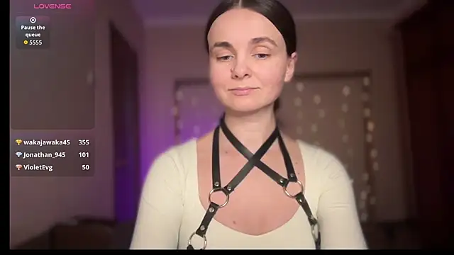 lanaloulou online show from 09.28.25