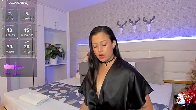 LeilaHiuston online show from 11.06.25