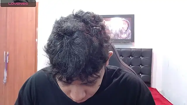 Alejandroo 22 online show from 03.15.25