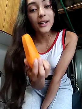 Valen Person online show from 10.21.25