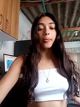 Valen Person online show from 11.05.25