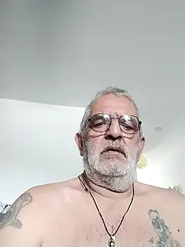 coolbrady17 online show from 09.13.25