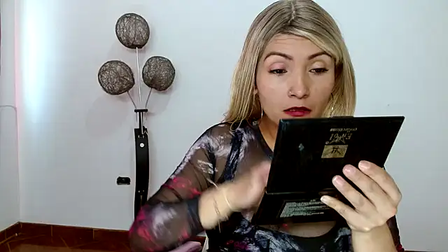 nanis milf online show from 12.19.25