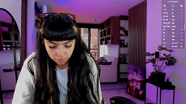 Saraa Desiree online show from 02.16.26