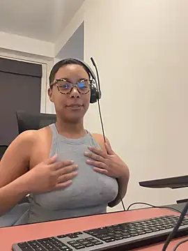 Melia Rayne online show from 03.20.26