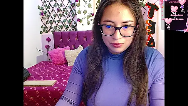 Snapshot of Anny__cute chatting on 02.24.26 Anny cute online show from 02.24.26
