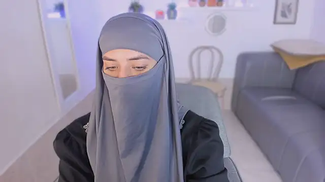 salma arabicc online show from 10.18.25