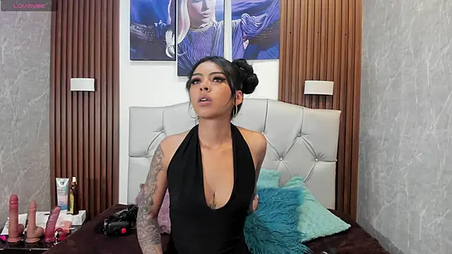 Devil AliceXo online show from 10.21.25