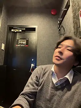 Snapshot of waka3232 chatting on 02.04.26 waka3232 online show from 02.04.26