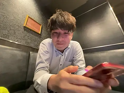 Snapshot of waka3232 chatting on 04.03.26 waka3232 online show from 04.03.26