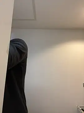 Snapshot of waka3232 chatting on 04.06.26 waka3232 online show from 04.06.26