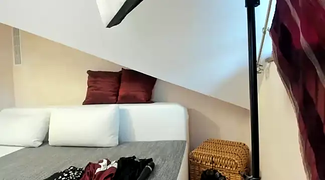 Snapshot of Kathylovexxx chatting on 03.22.25 Kathylovexxx online show from 03.22.25