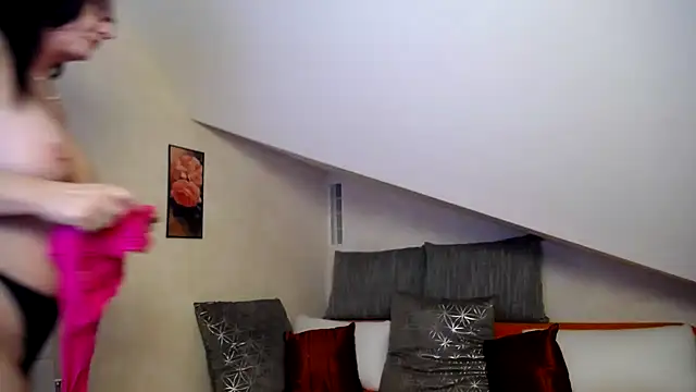 Snapshot of Kathylovexxx chatting on 02.15.26 Kathylovexxx online show from 02.15.26