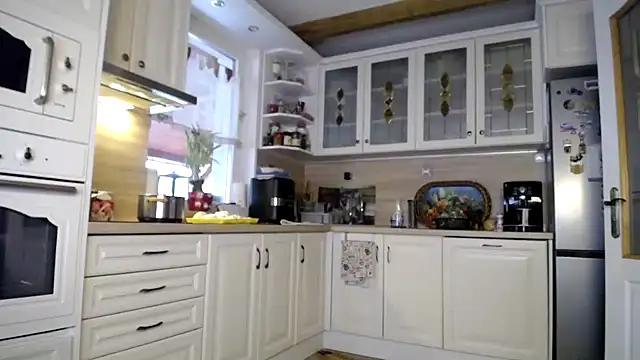 Snapshot of Kathylovexxx chatting on 04.10.26 Kathylovexxx online show from 04.10.26