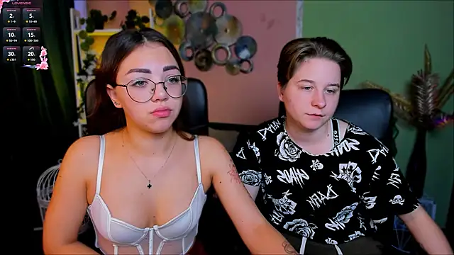 kiki swan online show from 10.04.25