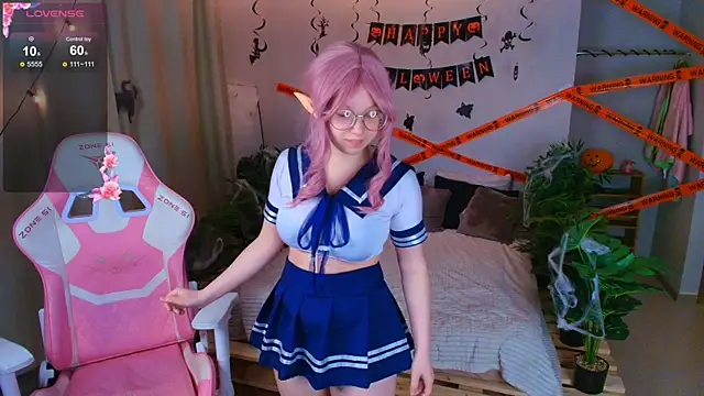 Snapshot of Daine_Pastry chatting on 10.21.25 Daine Pastry online show from 10.21.25