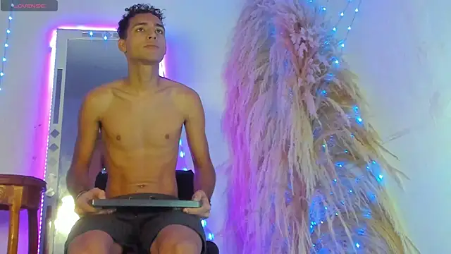 arthemisa hot online show from 10.20.25