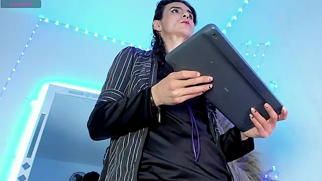 arthemisa hot online show from 10.22.25