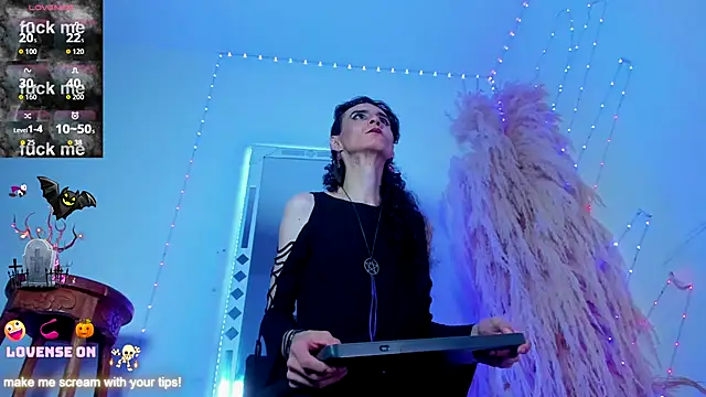 arthemisa hot online show from 10.31.25