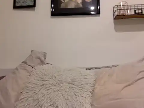 Snapshot of funnypussyfr chatting on 03.11.25 funnypussyfr online show from 03.11.25