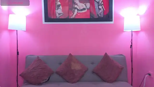 emma wockll t online show from 07.21.26