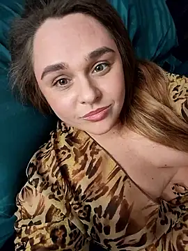 Juicy PeachLux online show from 01.14.26